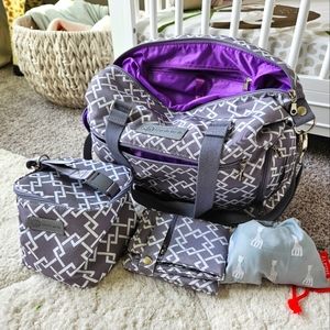 Sarah Wells Lizzy breast pump/diaper bag.